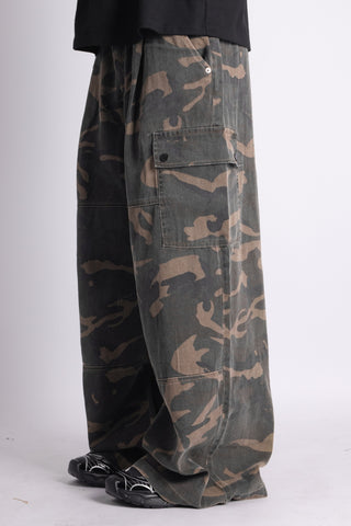 LOOSE ARMY PANTS