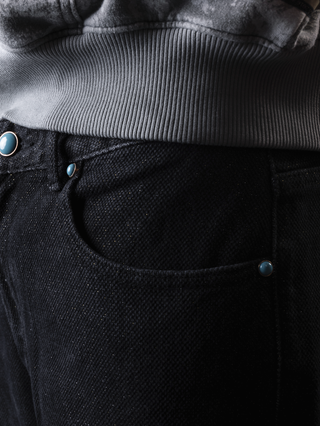 SHINY TEXTURED PANTS