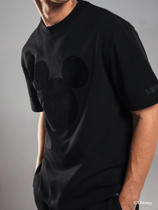 BLACK RELAX DISNEY TEE